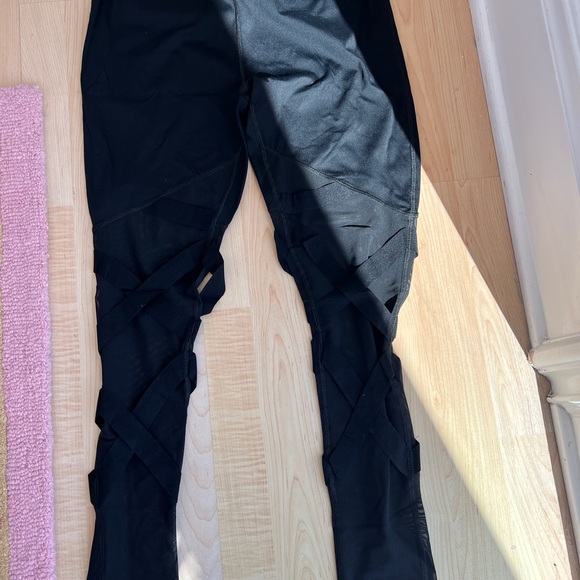 Leggings with ribbon - Picture 2 of 3